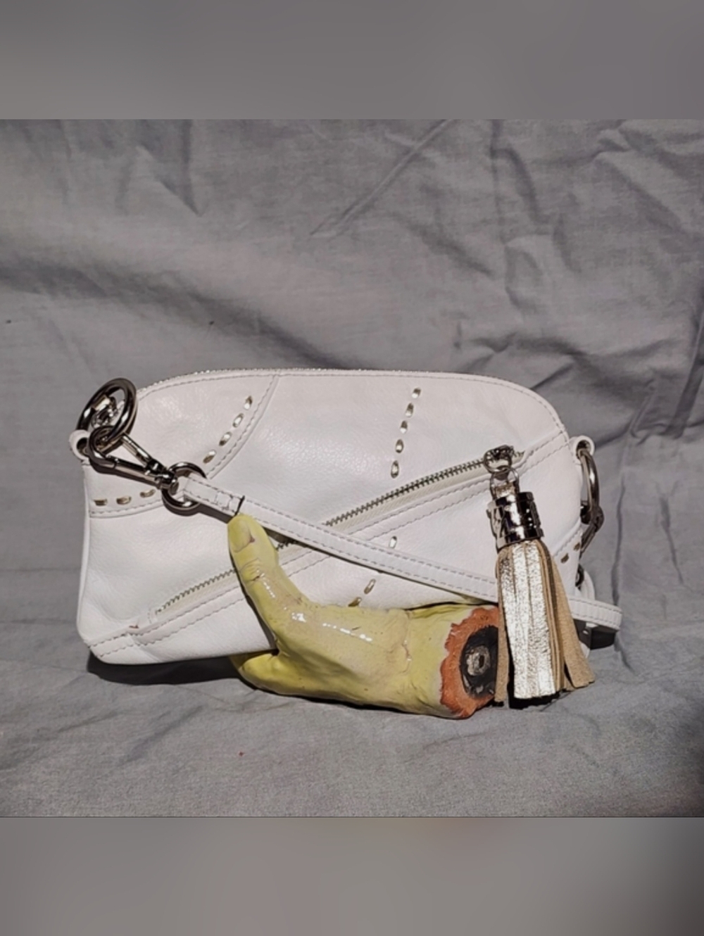 B. MAKOWSKY White Leather Convertible Crossbody/Belt Bag/Clutch w/Tassel